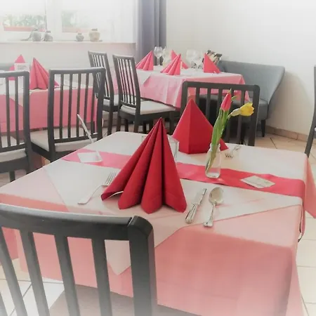 Hotel Hotel&restaurant Alte Molkerei Kölleda 3*