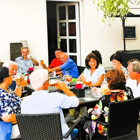 & Restaurant Alte Molkerei Koelleda