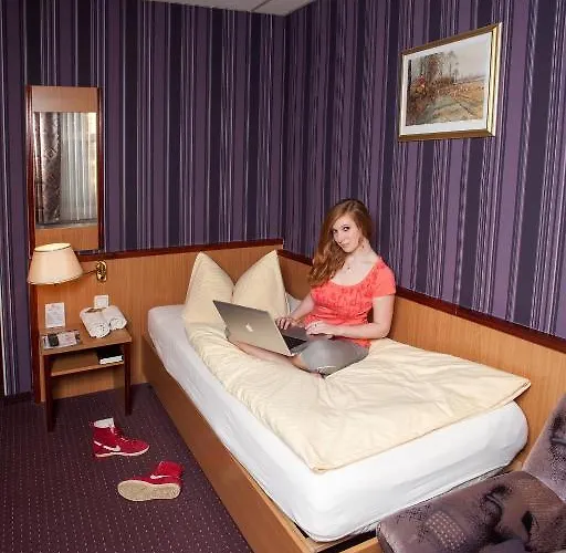 & Restaurant Alte Molkerei 3* Koelleda